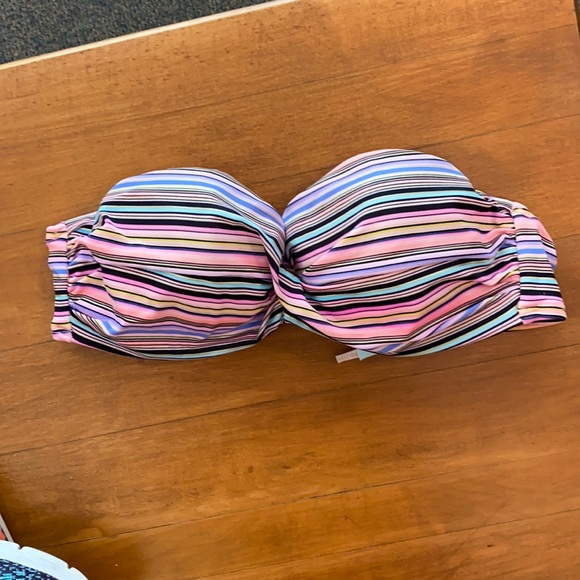 Victoria’s Secret Striped Bikini Top, 34B - Picture 1 of 3